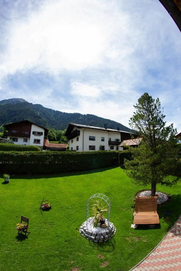 Apart Schoene Aussicht Sautens Eksteriør billede